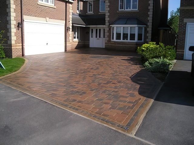 images/driveway-cleaning/slider/drive-way-cleaning-4-kireth-ai.jpg