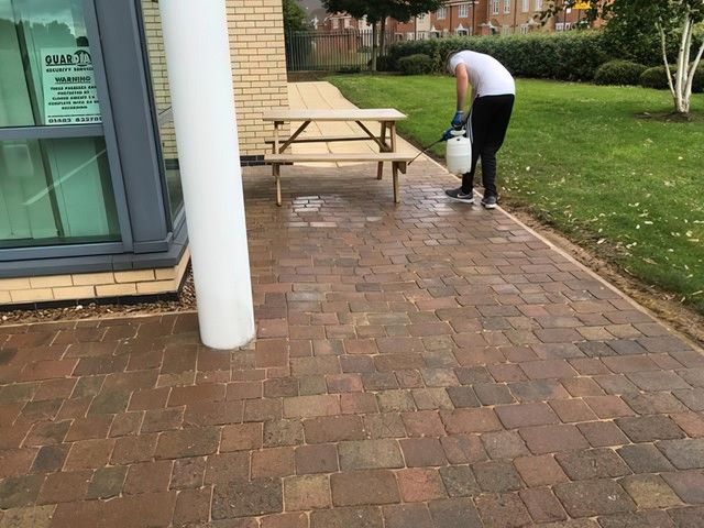 images/patio-cleaning/slider/patiocleaning-5-kireth-ai.jpg